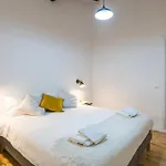 Apartament Guesthost - Casa Bar 2 - Stylish