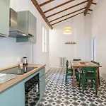 Apartament Guesthost - Casa Bar 2 - Stylish Dongo