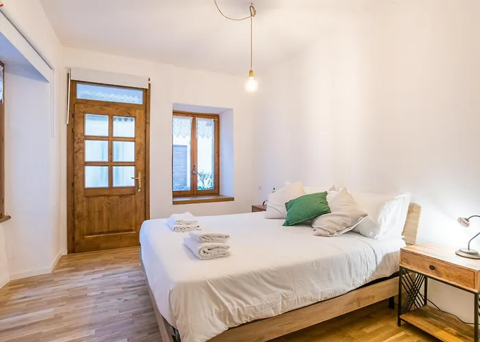 Apartman Guesthost - Casa Bar 2 - Stylish