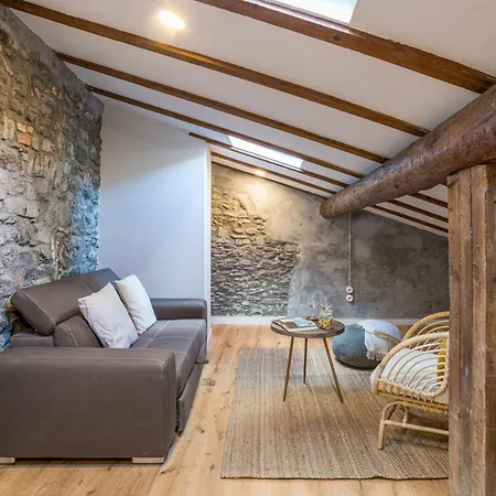 Guesthost - Casa Bar 2 - Stylish