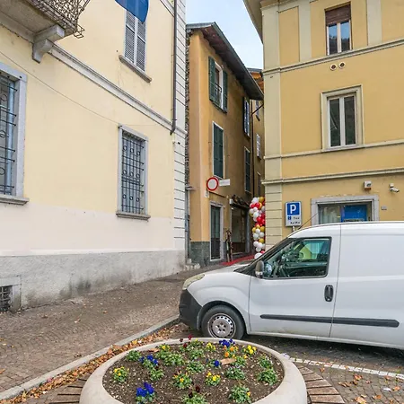 Apartman Guesthost - Casa Bar 2 - Stylish Dongo