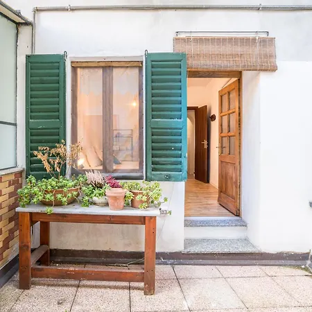 Guesthost - Casa Bar 2 - Stylish Apartment Dongo