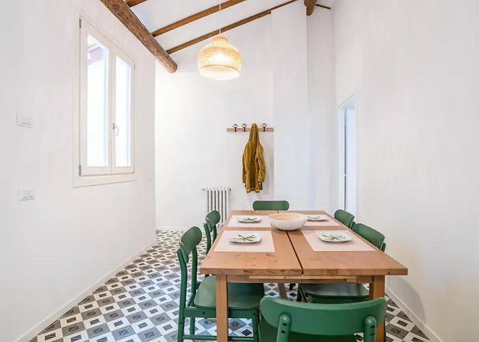 Guesthost - Casa Bar 2 - Stylish